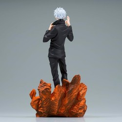 BANPRESTO COMBINATION BATTLE JUJUTSU KAISEN SATORU GOJO 15 CM STATUE - Thumbnail