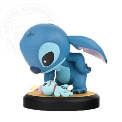 BEAST KINGDOM DISNEY STITCH GLEANING THE SCRUMP MINI FIGURE - Thumbnail