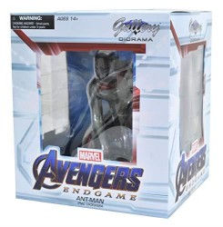 DIAMOND SELECT MARVEL ENDGAME ANTMAN PVC STATUE - Thumbnail