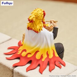 Furyu Demon Slayer Noodle Stopper Rengoku Kyojuro 14 cm PVC Statue - Thumbnail