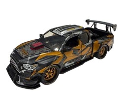 Hot Wheels Premium 1 43 Deberti Toyota Tacoma - Thumbnail