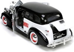 Mr. Monopoly 1939 Chevy Master 1:24 Ölçek Die Cast Metal Araç, Figürlü - Thumbnail