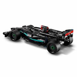 Lego Technic AMG Petronas Formula 1 Team Mercedes AMG F1 W14 Pullback - Thumbnail