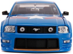 Marvel Captain America 2006 Ford Mustang GT 1 24 - Thumbnail