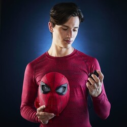 Marvel Legends Marvel Spiderman Homecoming Electronic Expressive Mask - Thumbnail