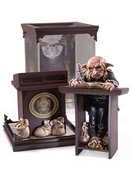 Noble Collection - Noble Collection Harry Potter Magical Creatures No 10 Gringotts Goblin Diaroma Heykel