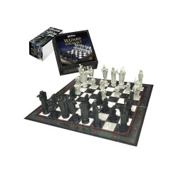 NOBLE COLLECTION HARRY POTTER WIZARDS CHESS SET - Thumbnail