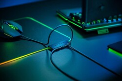 Razer FireFly V2 Mouse Pad RZ02-03020100-R3M1 - Thumbnail